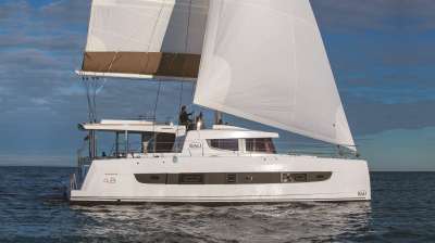 BALI 4.8双体帆船